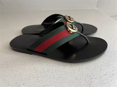 play gucci flip flops